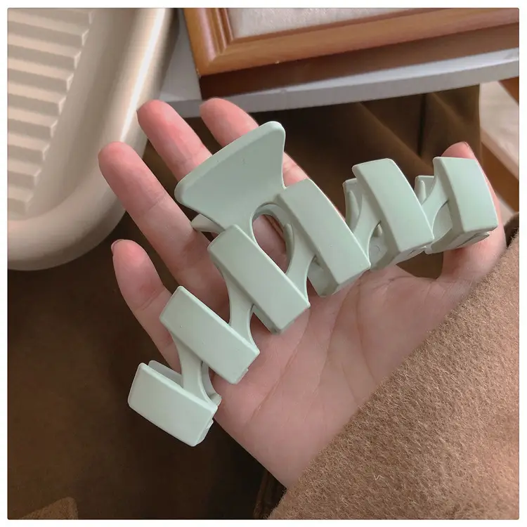 White Hair Clips for Women - 1 Pack of Plastic Hair Accessories — feature 19