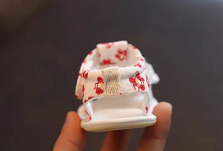 Baby Floral Sandals Soft Soled Newborn Shoes — feature 8