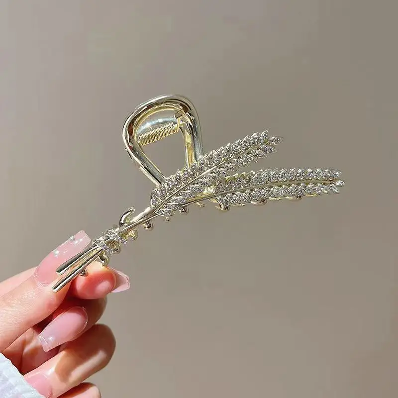 French Elegant Gold Leaf Hairpin for Women - Image 3
