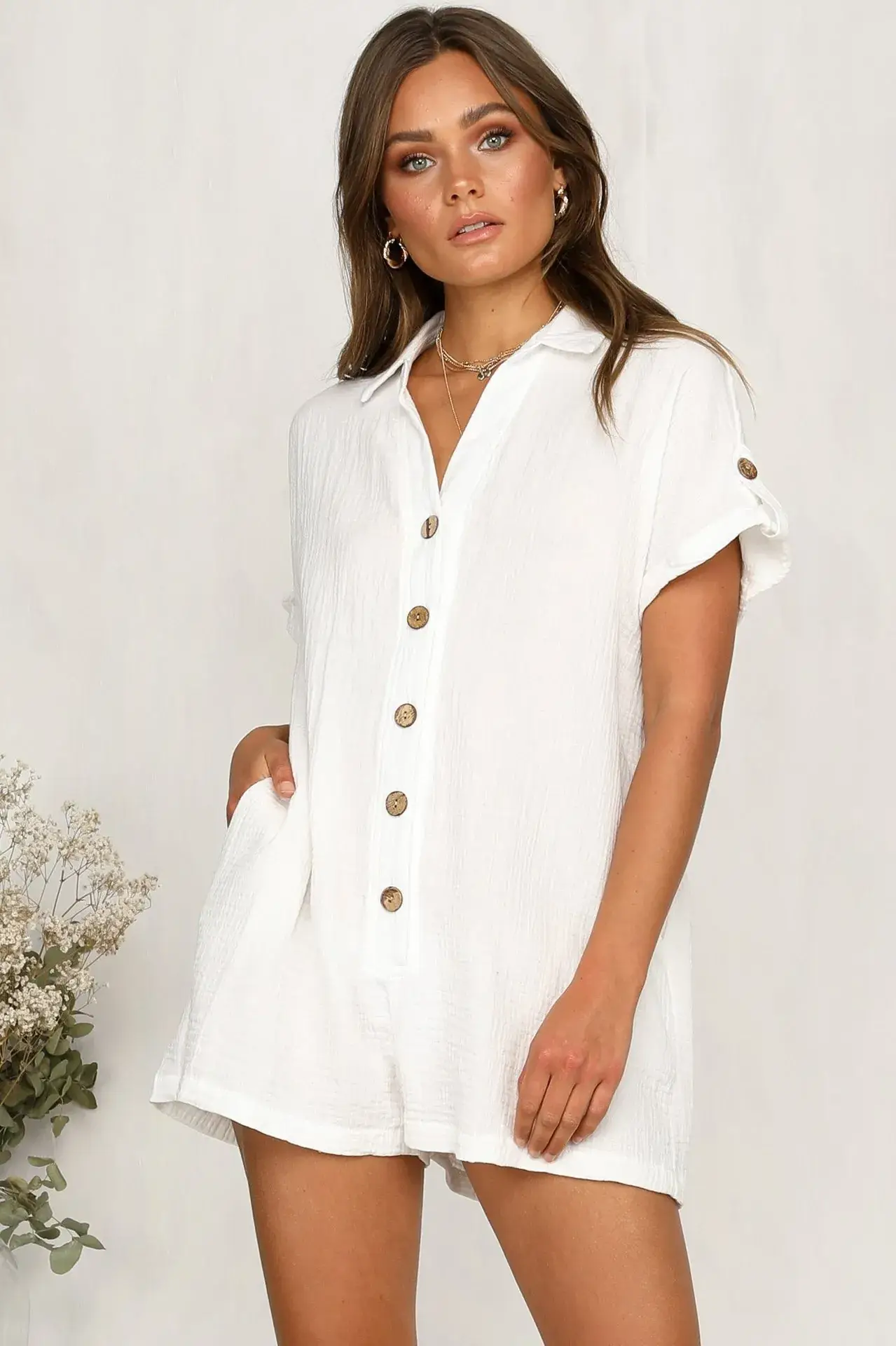 Beige Button Pocket Lapel Shirt Shorts Set — feature 33
