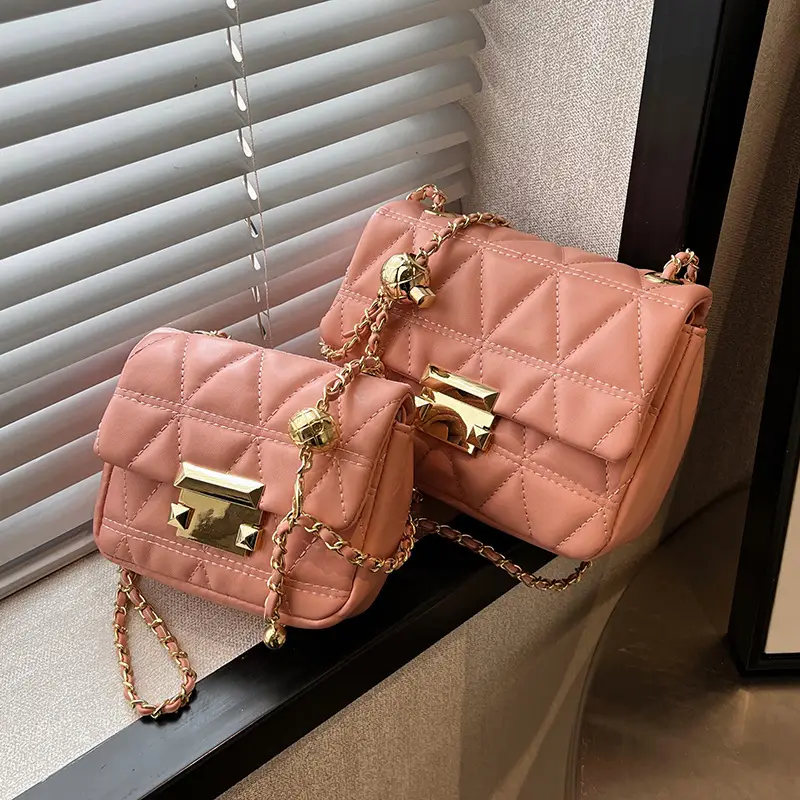 Pink Diamond Plaid Chain Shoulder Bag for Women