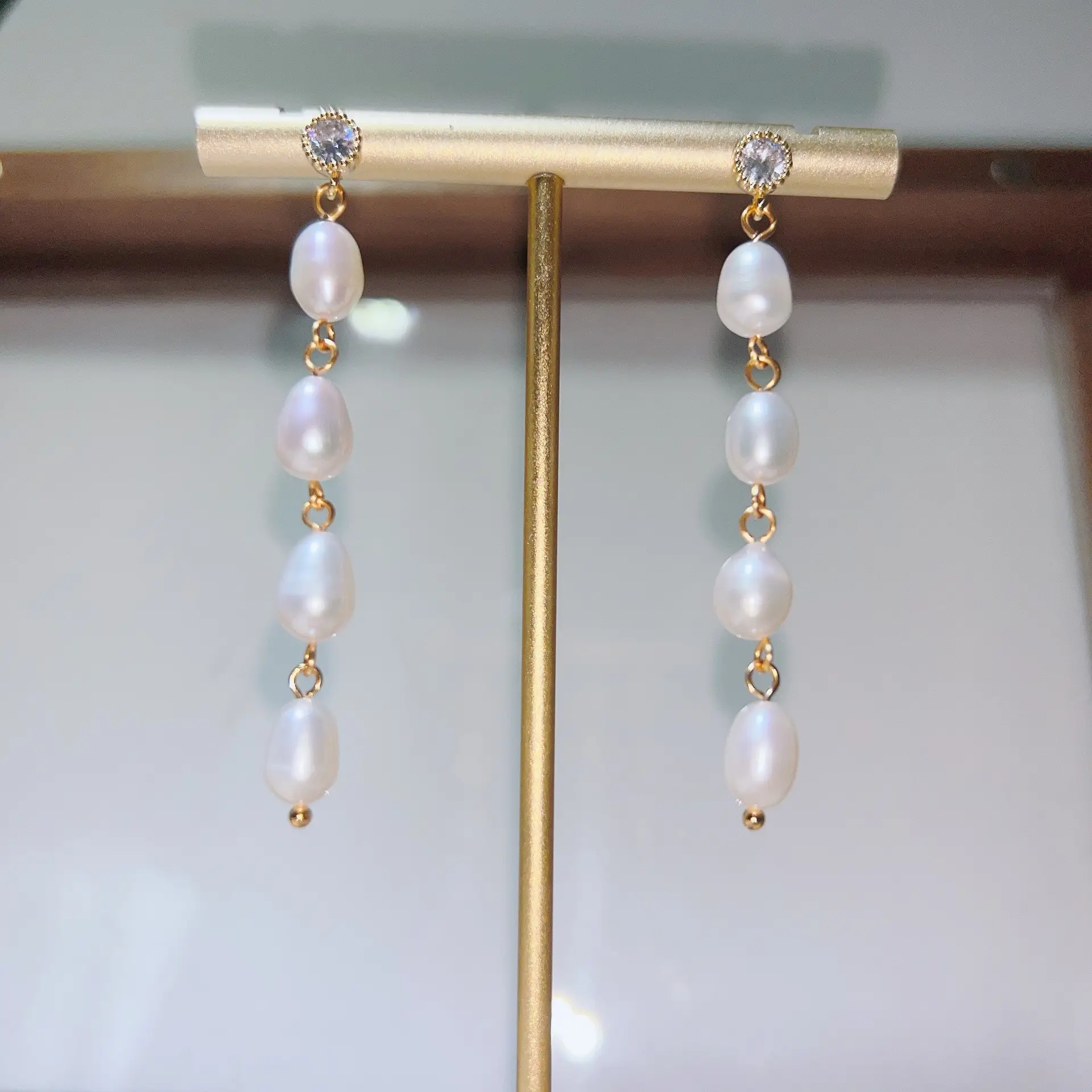 18K Gold Pearl Flower Earrings for Women — feature 13