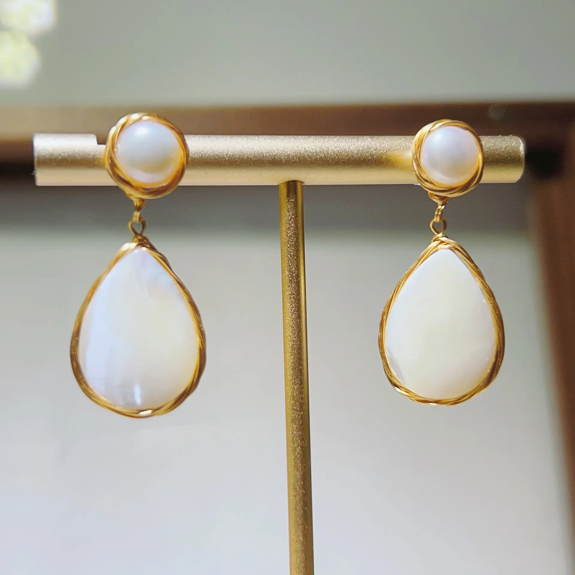 18K Gold Pearl Flower Earrings for Women — feature 15