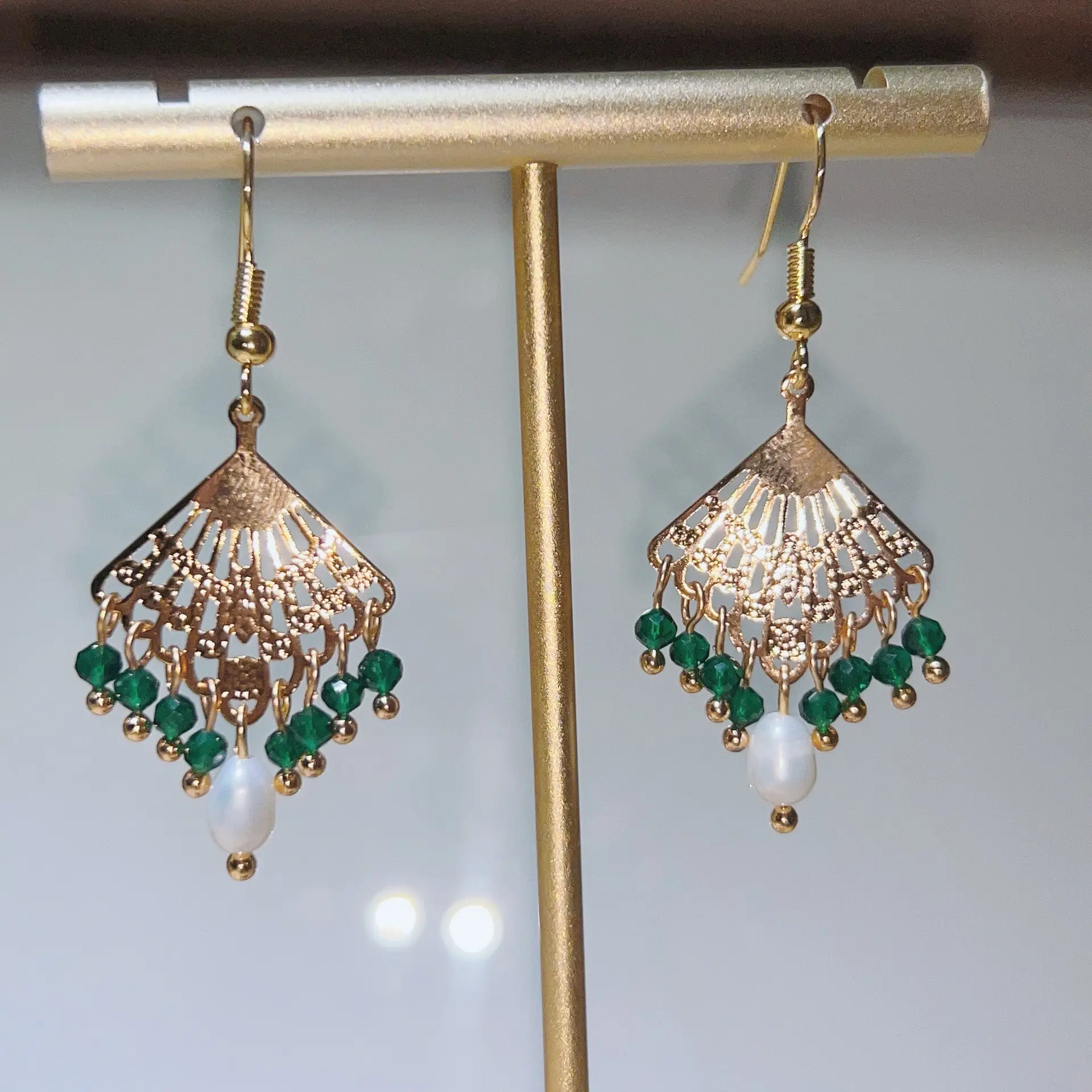 18K Gold Pearl Flower Earrings for Women — feature 5
