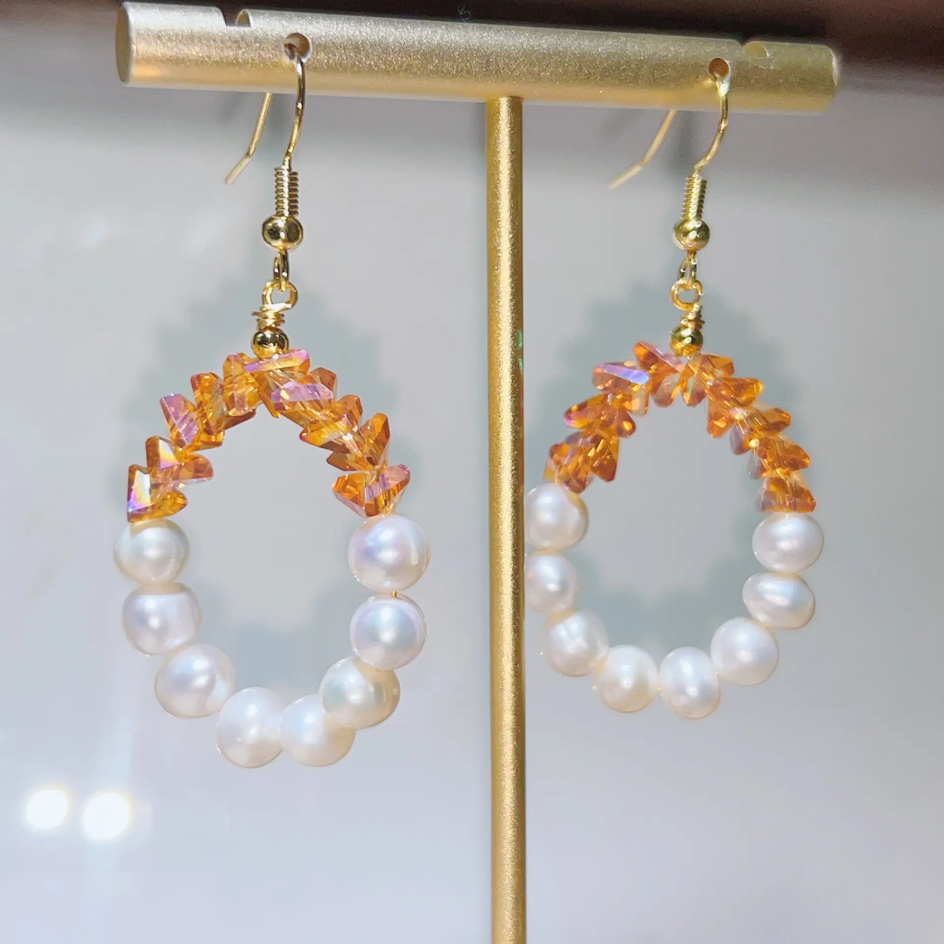 18K Gold Pearl Flower Earrings for Women - Image 7