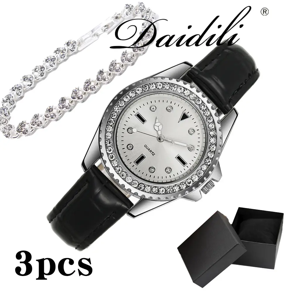 Green Quartz Watch with Diamond-Encrusted Plate for Women
