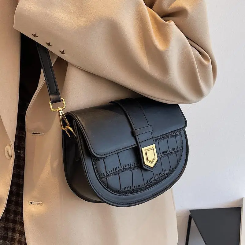 Retro French Style Saddle Bag Women Spring 2023 - Image 7