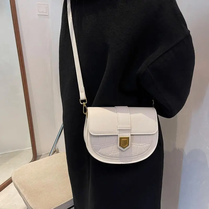 Retro French Style Saddle Bag Women Spring 2023 - Image 4