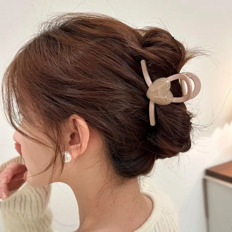 Cute Heart Hair Grabber Clips for Women Summer 2025 — feature 11
