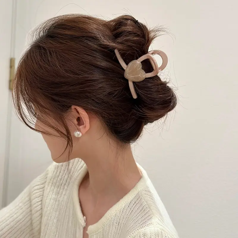 Cute Heart Hair Grabber Clips for Women Summer 2025 — feature 8