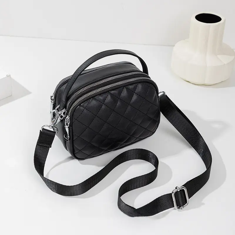 Women's Quilted Shoulder Bag Beige Gold Zip - Image 2
