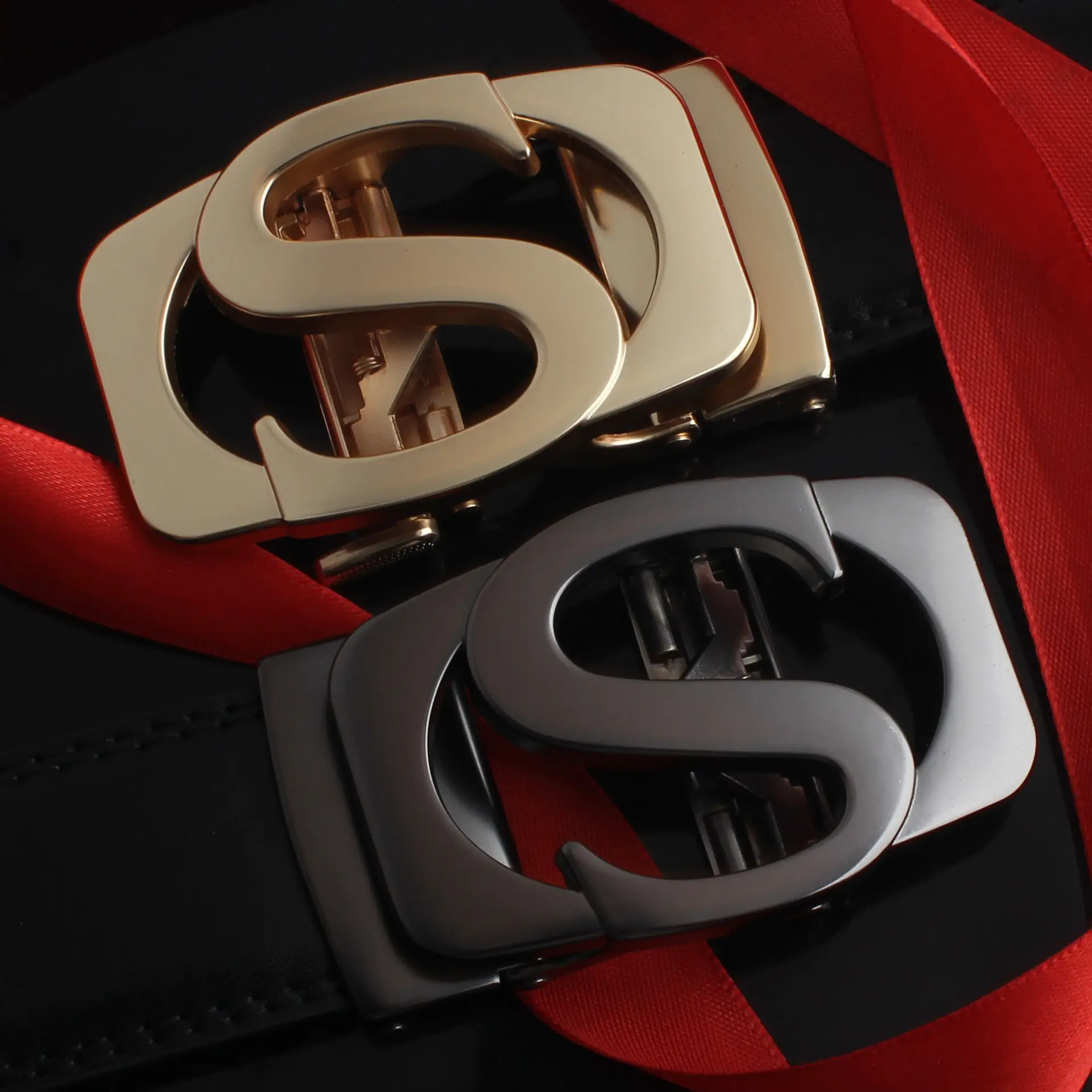 Men's Black Gold & Black Buckle Belt Automatic Closure - Image 11