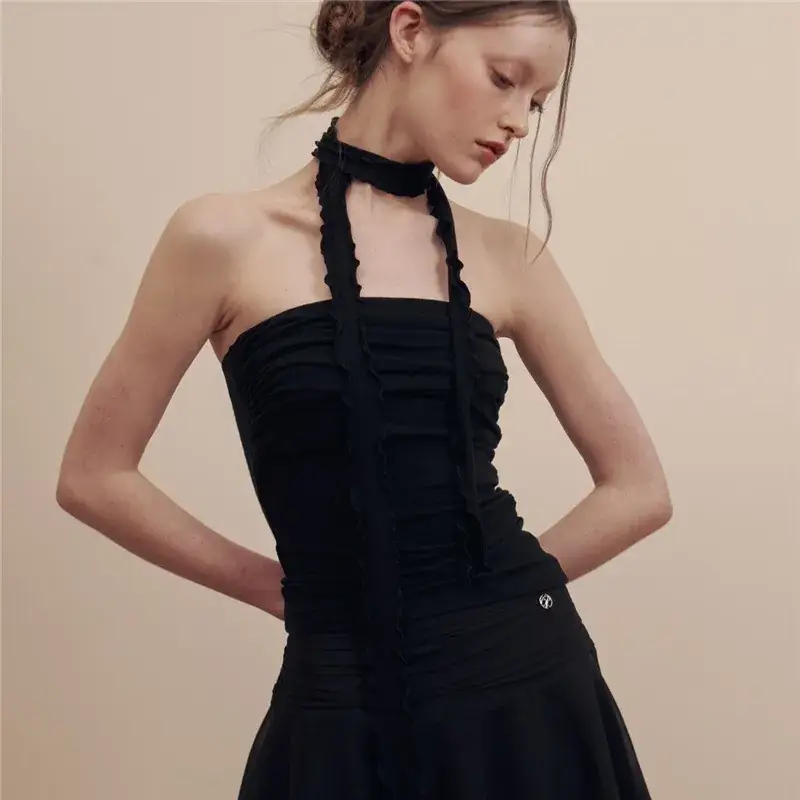 2023 New Women's Slim Fit Backless Vest with Pleated Design - Image 2