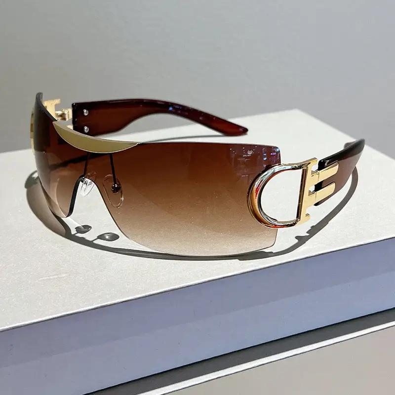 European Sports Sunglasses with Color-Blended Frames