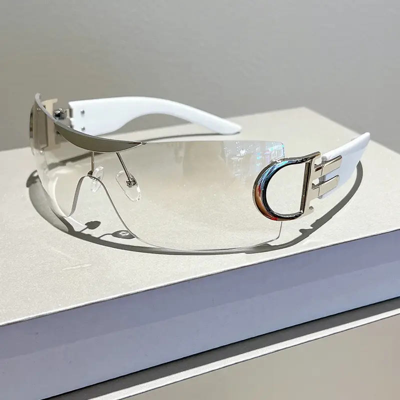 European Sports Sunglasses with Color-Blended Frames