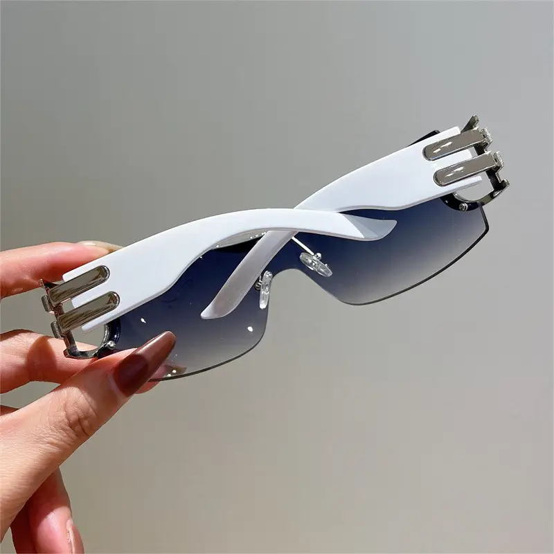 European Sports Sunglasses with Color-Blended Frames