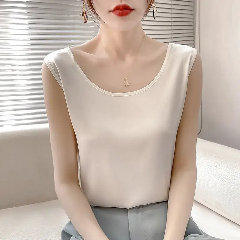 Women's Olive Green Sleeveless V-Neck Top - Image 13