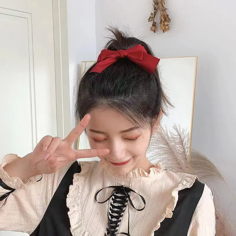 Green Ribbon Hairpin for Women's Back of Head - Image 8