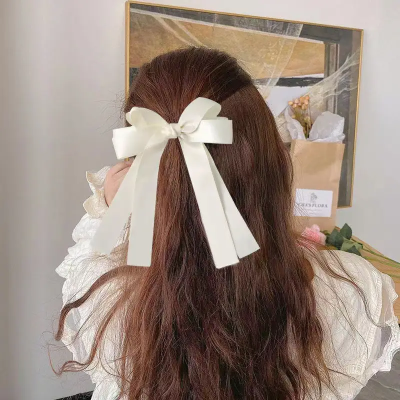 Green Ribbon Hairpin for Women's Back of Head - Image 3