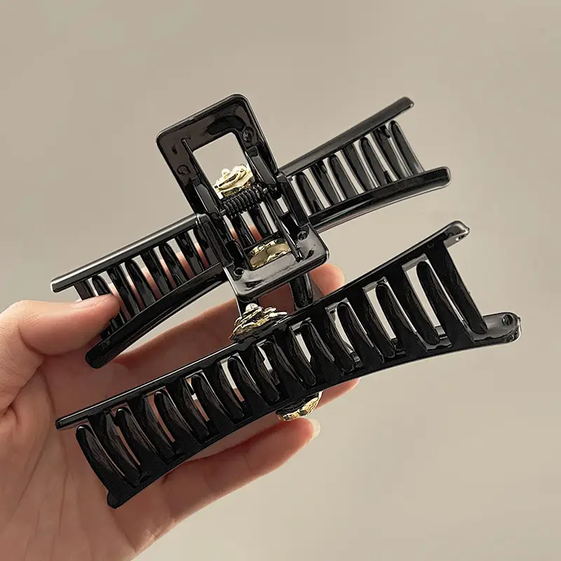 Star Camellia High-end Hair Clip Black Large — feature 6