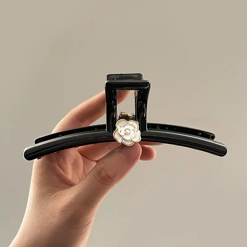 Star Camellia High-end Hair Clip Black Large - Image 2