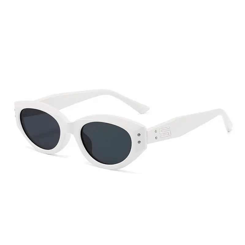 White Anti-UV Polarized Sunglasses for Men Women - Image 3