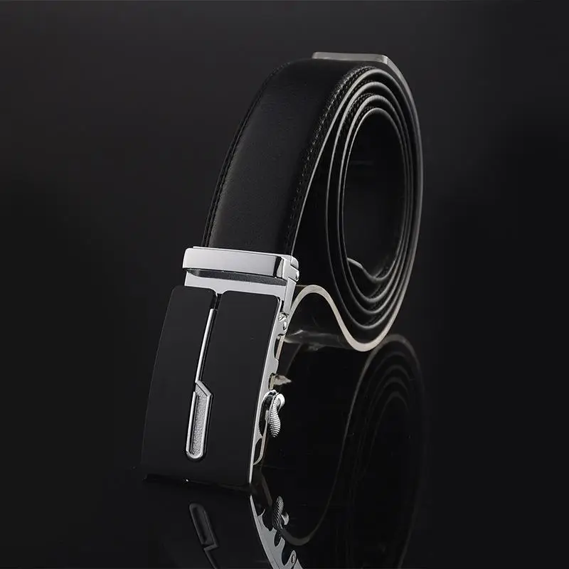 Men's Black Leather Belt with Gold Buckle - Image 5
