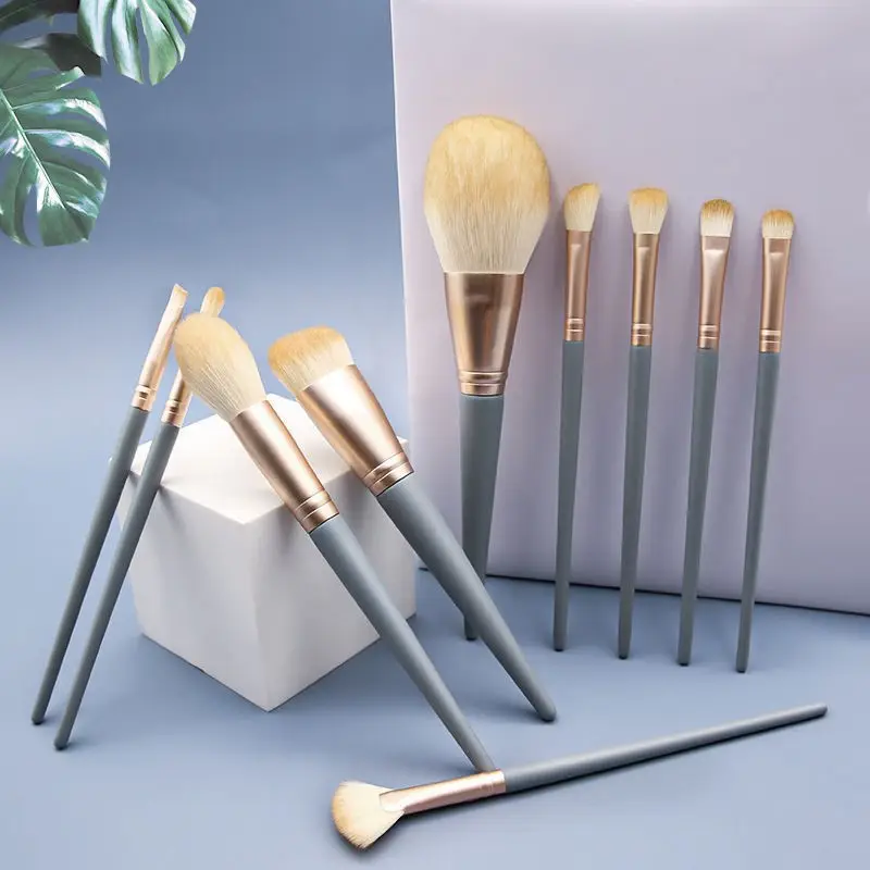 10-Piece Makeup Brush Set for Blush, Concealer, Eye Shadow & Contour β feature 1