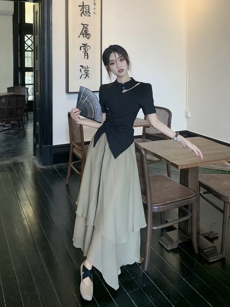 Women New Chinoiserie Jacquard T-Shirt Black Summer 2025 — feature 10