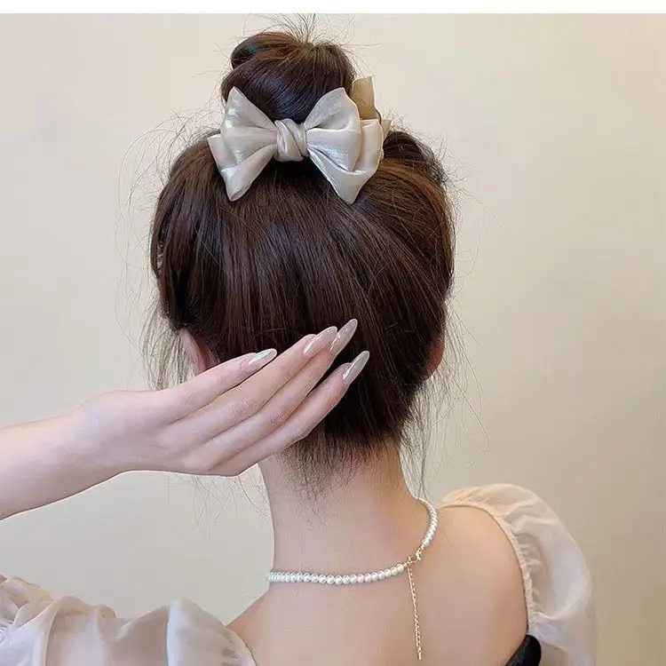 Elegant Bow Hairpin for Women Black Beige - Image 4