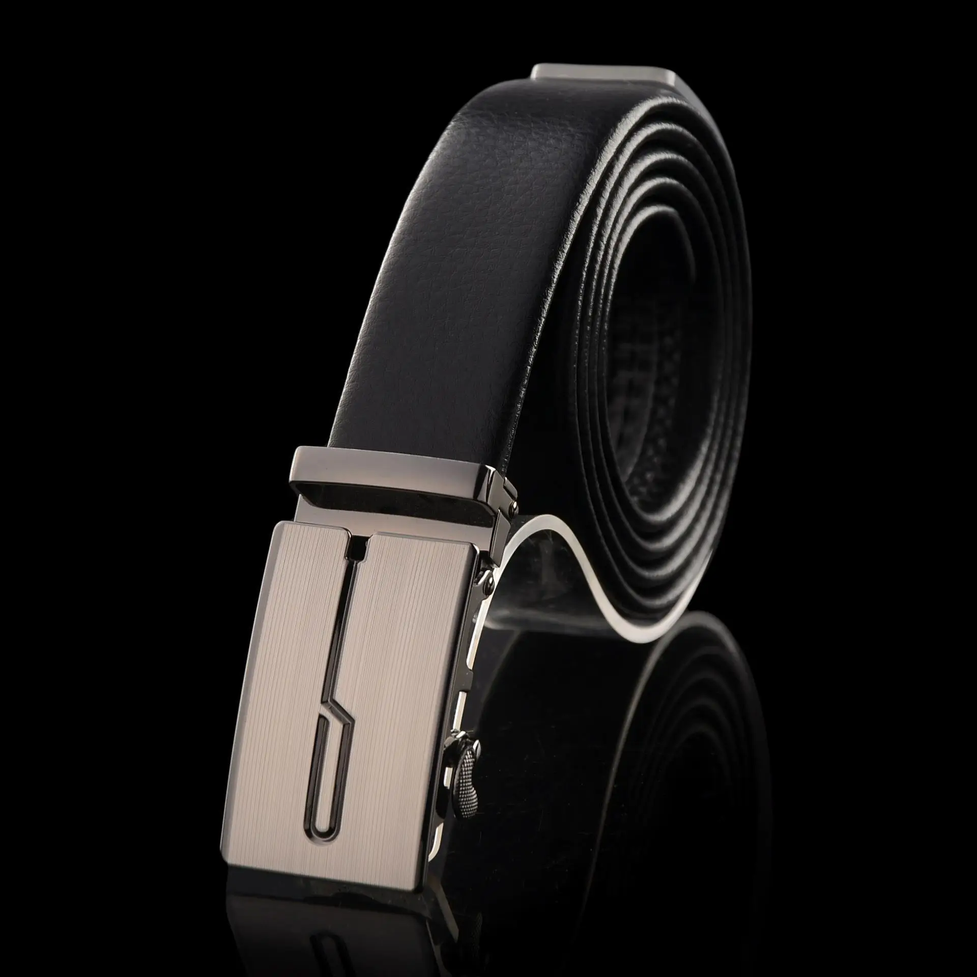 Men's Black Leather Belt with Automatic Buckle - Image 4