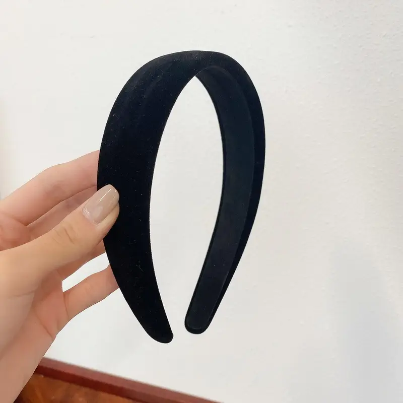 Black Velvet Wide Brim Hairband for Women - Image 4