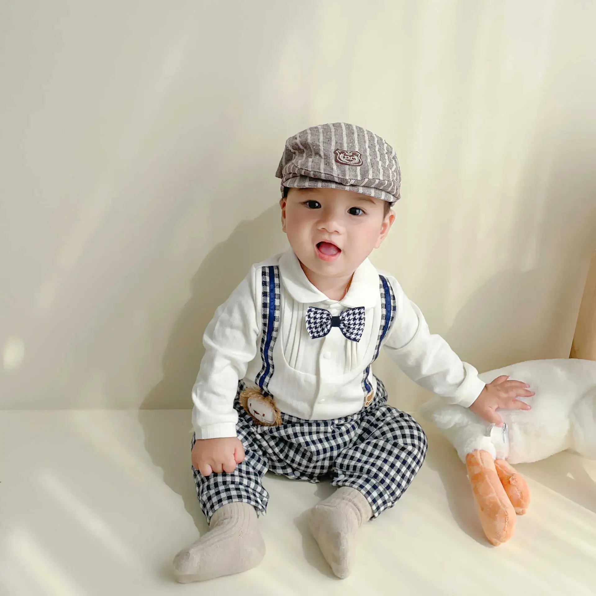 Baby Plaid Shorts & White Top Set for Newborn - Image 6