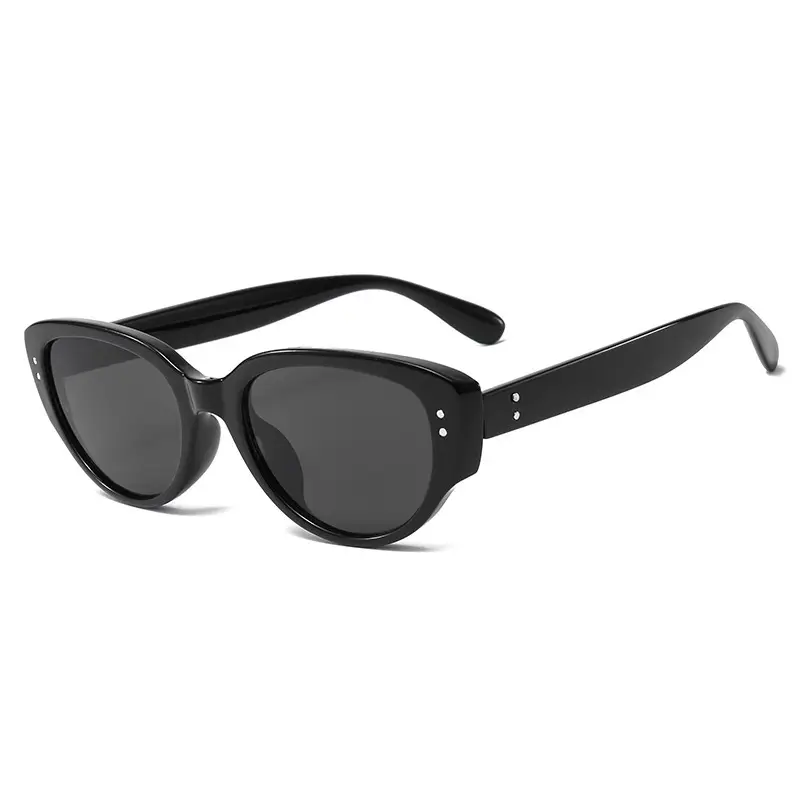 Women UV Protection Sunglasses Black Frame Slimming - Image 9