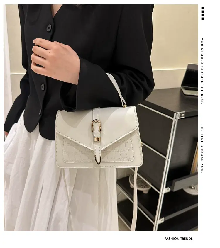 Retro Croc Leather Shoulder Bag Black Women 2026 — feature 1