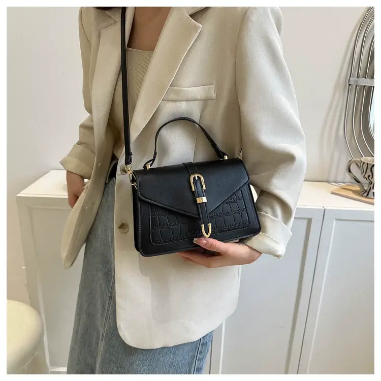 Retro Croc Leather Shoulder Bag Black Women 2026 — feature 13