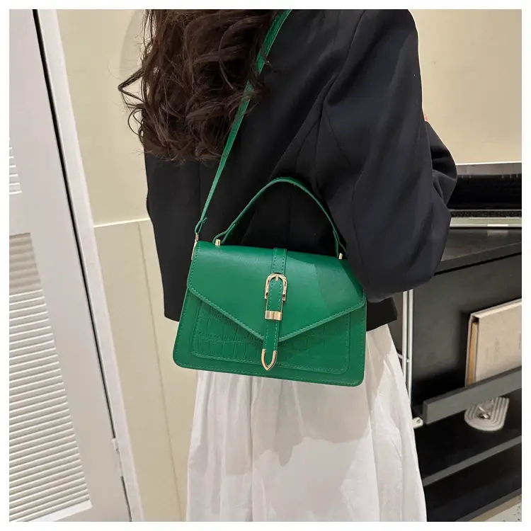 Retro Croc Leather Shoulder Bag Black Women 2026 — feature 15