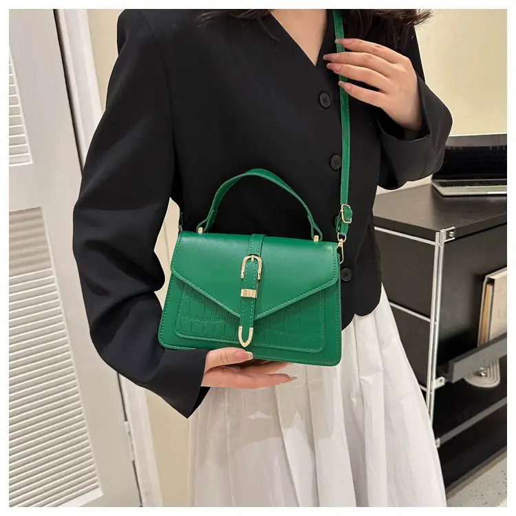 Retro Croc Leather Shoulder Bag Black Women 2026 — feature 19
