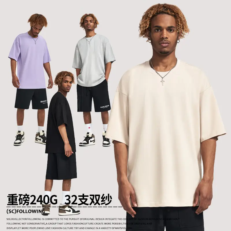 Men Green Cotton Round Neck T-Shirt 240G