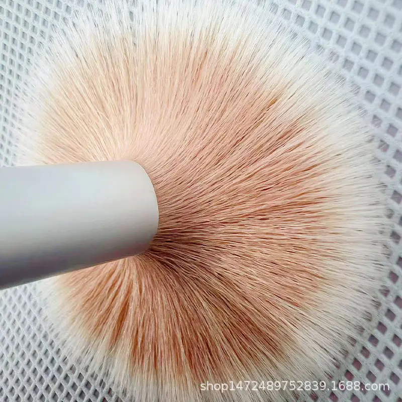 Soft Fiber Blush Brush Set for Makeup Application — feature 3