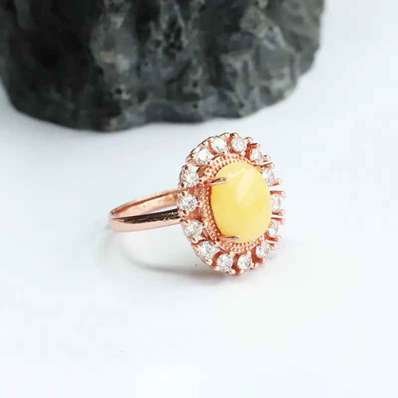 Guan Yu Yellow Honey Ring with Diamond Set — feature 8