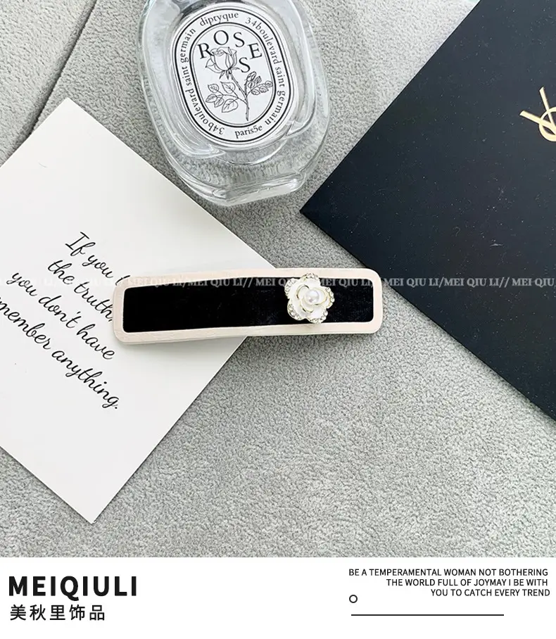 French Classic Black & White Fragrant Camellia Hairpin Clip for Women — feature 9