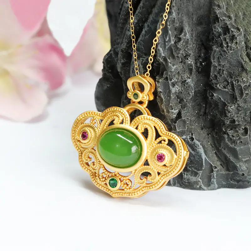 Guan Yu Jade Pendant Necklace Green Crystal Russian Material — feature 8