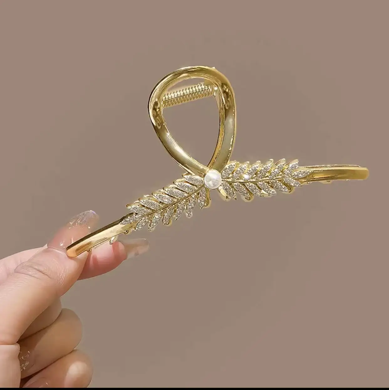 Korean Style Large Alloy Hair Clip for Women - Image 13