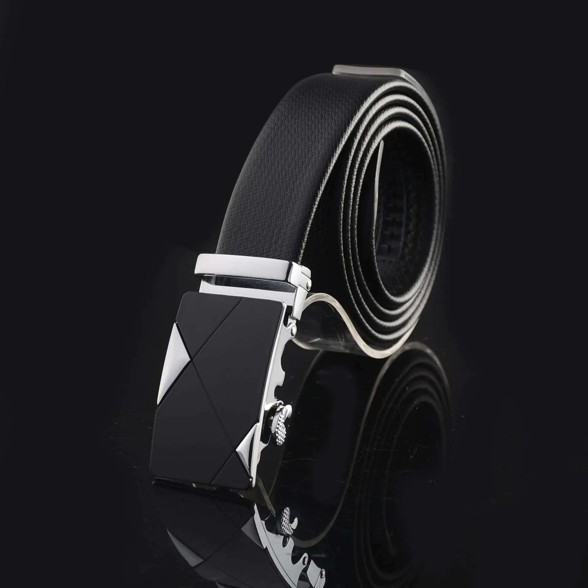 Men's Black Leather Belt with Rose Gold Buckle - Image 2