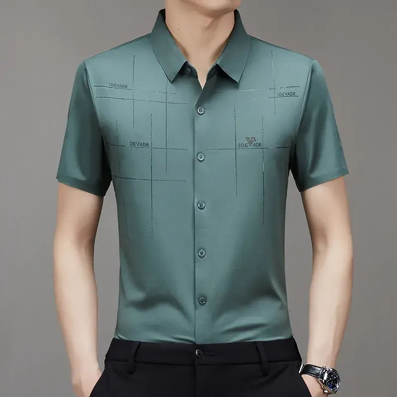 Men's Light Blue Embroidered Short Sleeve Shirt