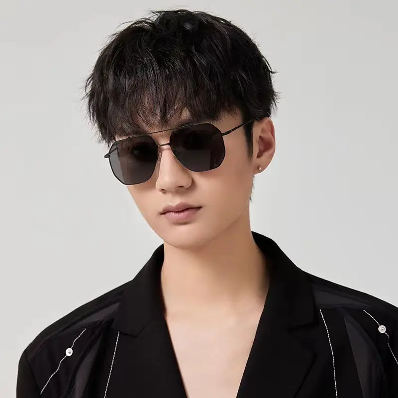New Retro Hong Kong Style UV400 Sunglasses for Men β feature 2