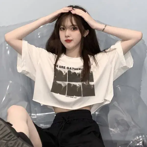 Korean Women's Black Graphic Crop Top Short Sleeve