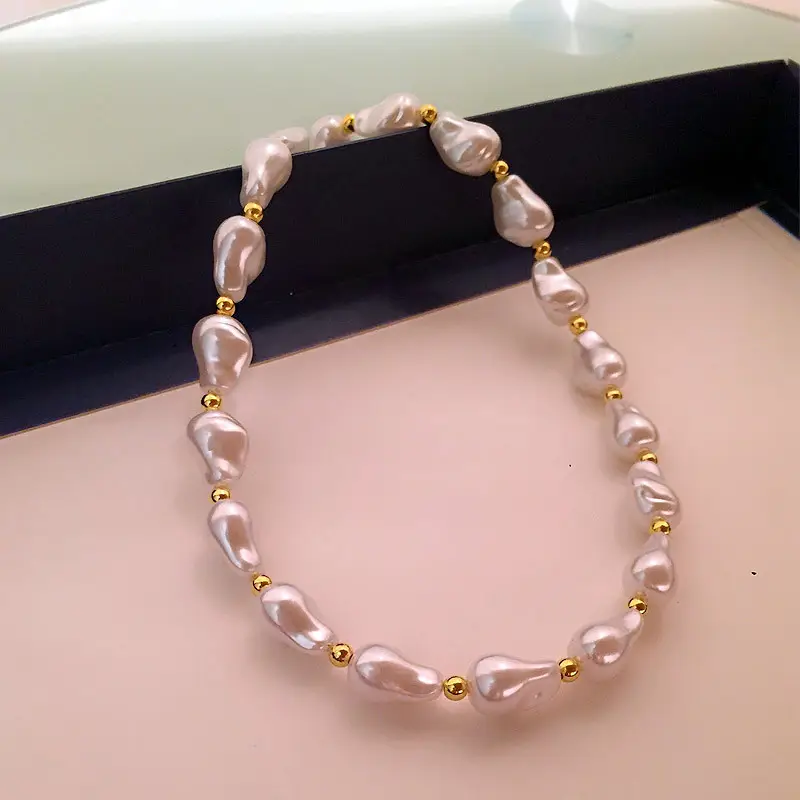 Pale Pink Natural Pearl Bar Necklace with Gold Plated Clavicle — feature 7