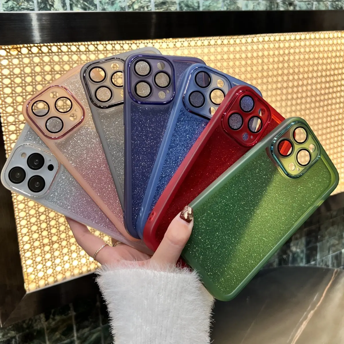 Gradient Glitter iPhone 15 Protective Case — feature 1